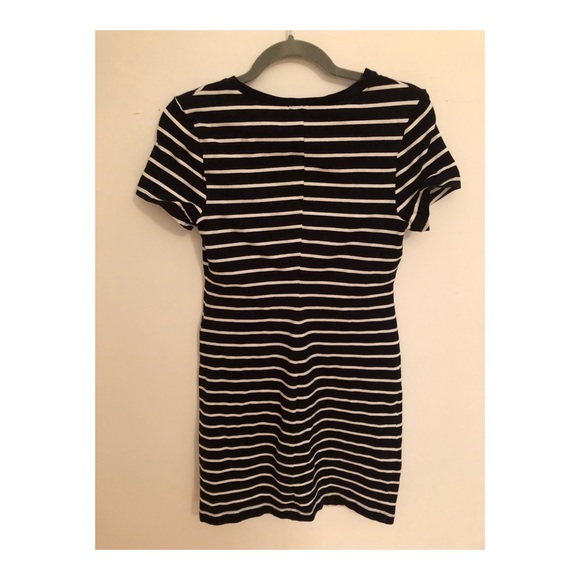 Old Navy Tshirt Dress - Picture 3 of 4